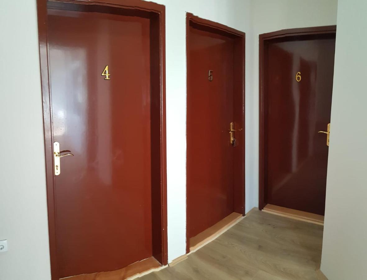 Tabacco Rooms Obrenovac  Екстериор снимка
