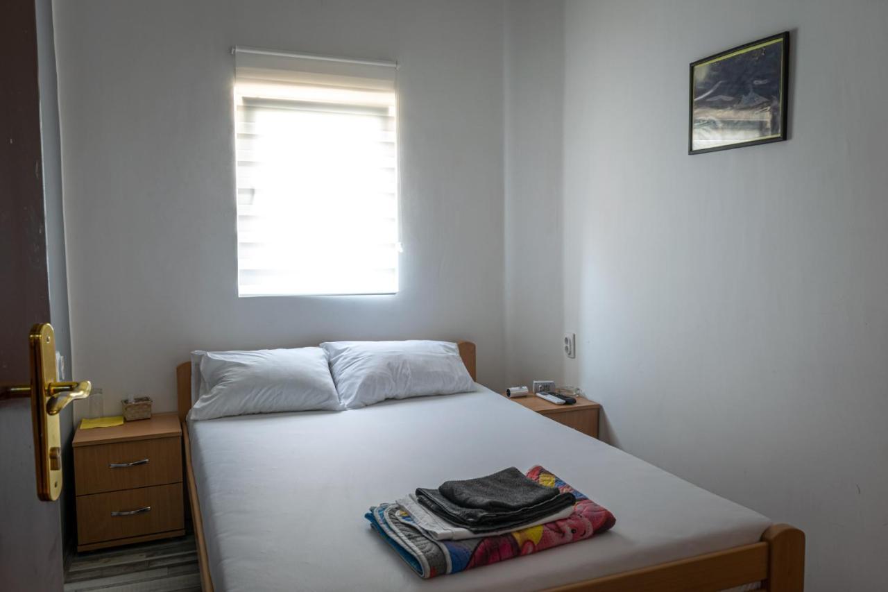 Tabacco Rooms Obrenovac  Екстериор снимка