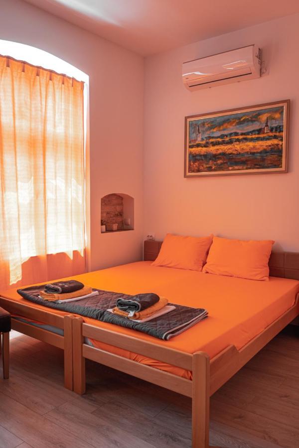 Tabacco Rooms Obrenovac  Екстериор снимка