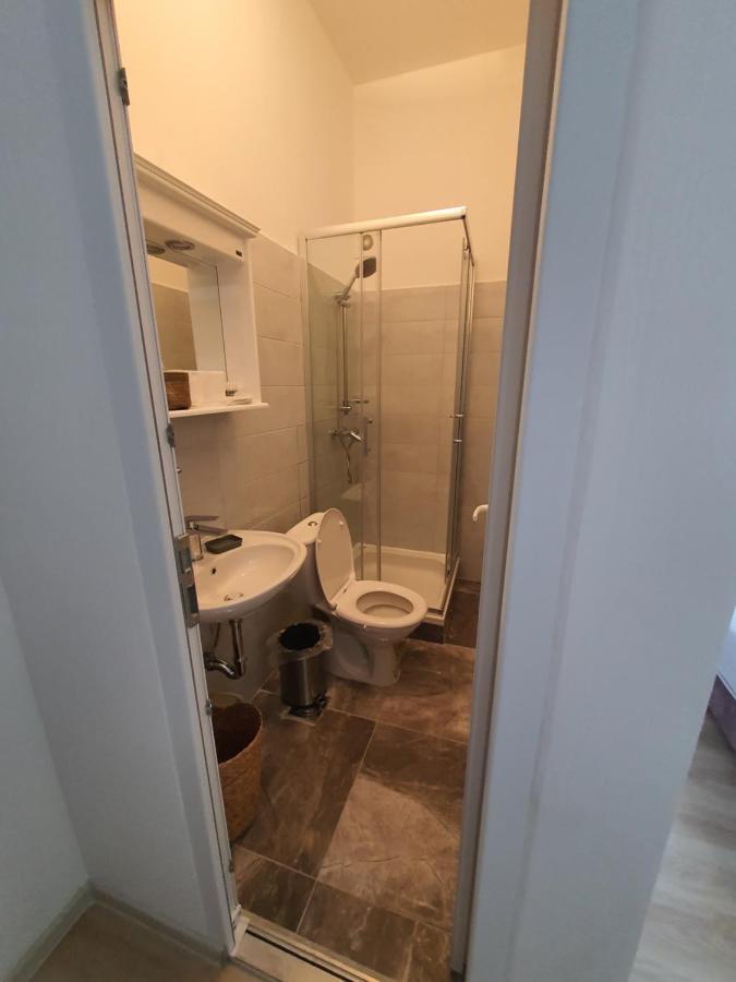 Tabacco Rooms Obrenovac  Екстериор снимка